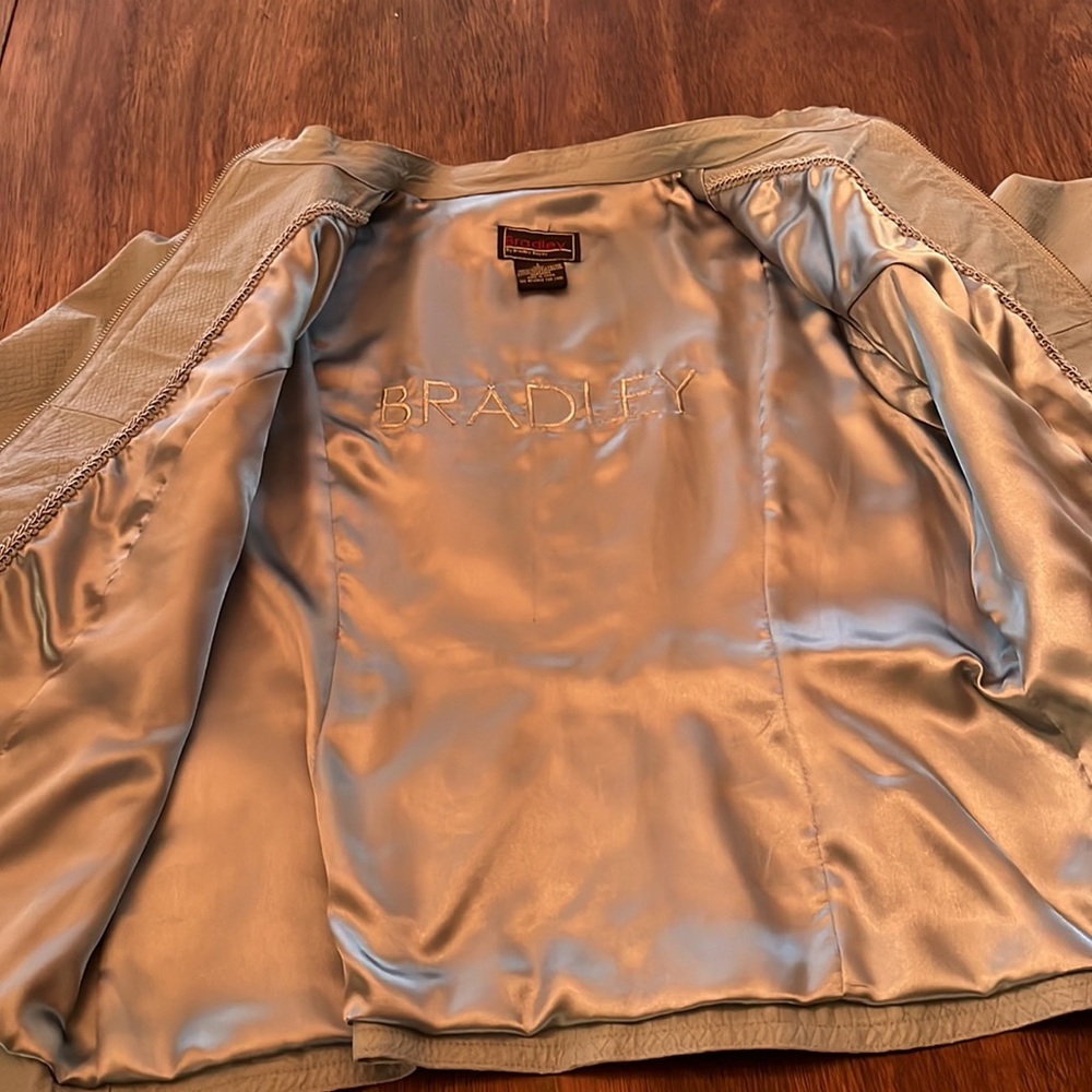 Leather Jacket - Picture 7 of 8